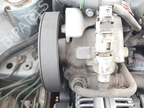 Used Steering pump RENAULT MEGANE I (BA0/1_) 1.4 16V (BA0D, BA1H, BA0W, BA10) (95 hp) 28731182