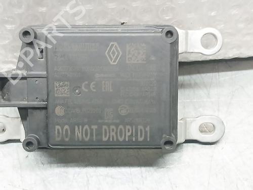 Used Electronic sensor RENAULT CLIO V (B7_) 1.0 LPG (B7MT) (101 hp) 32395738