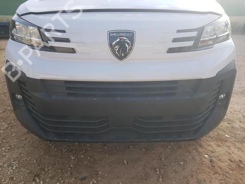Used Front bumper PEUGEOT EXPERT Van (V_) 1.5 BlueHDi 120 (120 hp) 29463616