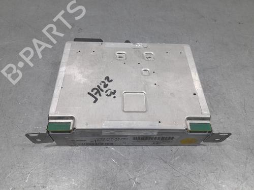 Autoradio OPEL CORSA F (P2JO) 1.2 (68) (101 hp) 31979706