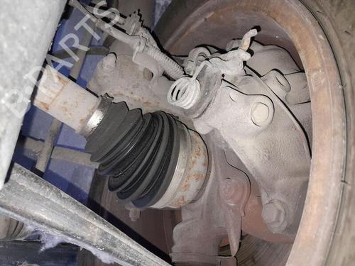 Left front steering knuckle CITROËN C5 I (DC_) 2.2 HDi (DC4HXB, DC4HXE) BP28297245M25