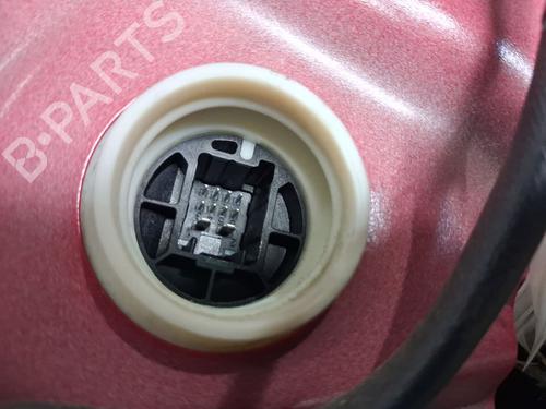 Rudehejsemekanisme ventre foran Rudehejsemekanisme ventre foran TOYOTA YARIS (_P13_) 1.5 (NSP131_) (112 hp) 37242407 37242407