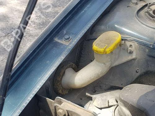 Used Windscreen washer tank RENAULT MEGANE I Classic (LA0/1_) [1996-2008]  19160544