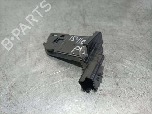 Used Mass air flow sensor PEUGEOT 308 SW III (FC_, FJ_, FR_, F4_, FN_) BlueHDi 130 (FCYHZL, FCYHZT) (131 hp) 17070373