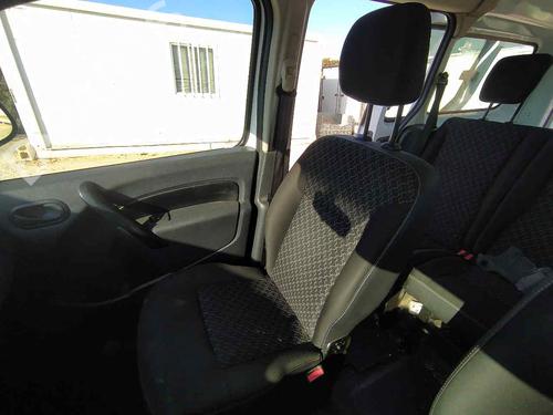 Used Right front seat RENAULT KANGOO / GRAND KANGOO II (KW0/1_) Z.E. (60 hp) 23955976