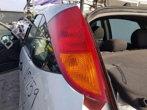 Used Left taillight FORD FOCUS I (DAW, DBW) [1998-2009]  16446641