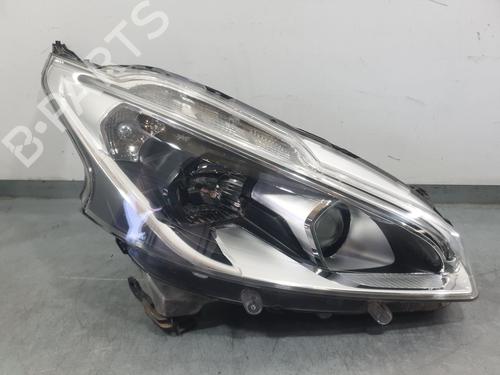 Used Right headlight Right headlight PEUGEOT 208 I (CA_, CC_) 1.2 VTI 82 (82 hp) 33307214 33307214