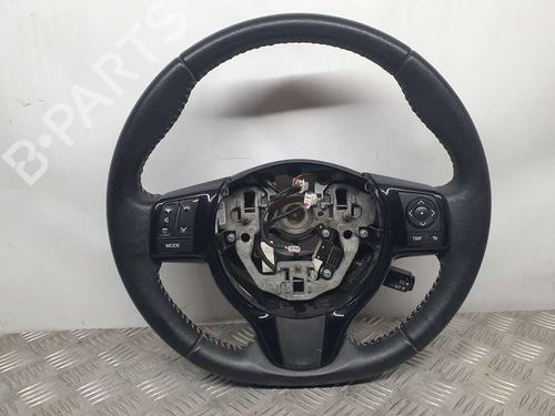 Used Steering wheel TOYOTA YARIS (_P13_) 1.5 Hybrid (NHP130_, NHP130) (101 hp) 10361853