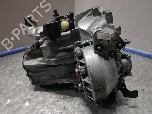 Gearbox PEUGEOT EXPERT Van (V_)  | BP17458234M3