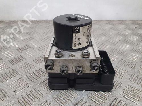 Used ABS pump VW GOLF VI (5K1) [2008-2014]  16864707