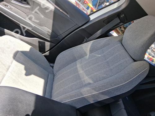 Sæde højre fortil Sæde højre fortil RENAULT MEGANE E-TECH SUV EV60 (BNJ1) (218 hp) 33958364 33958364