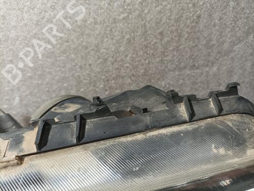 Right headlight RENAULT MEGANE II Saloon (LM0/1_) | BP11834280C29