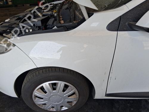 left-front-fenders-renault-megane-iii-hatchback-bz01_-b3_-2008-38203299 main image