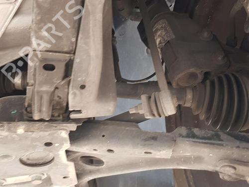 Used Left front driveshaft PEUGEOT 3008 II SUV (MC_, MR_, MJ_, M4_) 1.2 THP/ PureTech 130 (MRHNSM, MRHNSU, MRHNSJ, MRHNYW,... (131 hp) 29528153