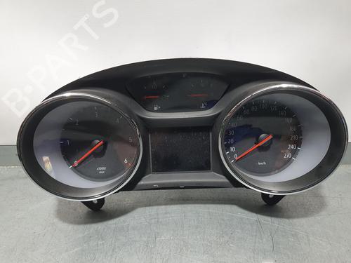 Used Instrument cluster OPEL ASTRA K (B16) [2015-2022]  8682832
