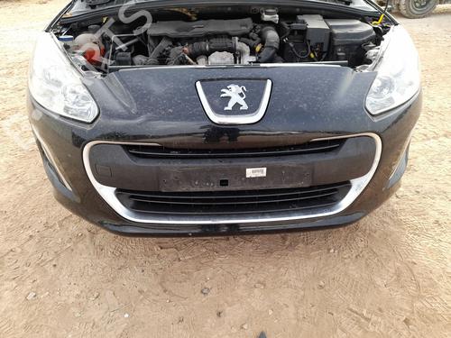 Front bumper PEUGEOT 308 I (4A_, 4C_) 1.6 HDi ROZADO