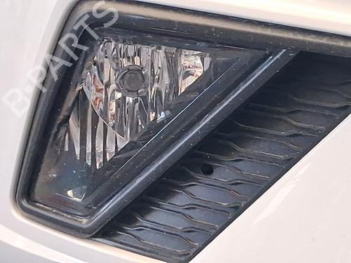 Used Right front fog light Right front fog light 39134759 39134759