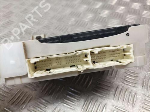 Fuse box TOYOTA YARIS (_P13_) 1.5 Hybrid (NHP130_, NHP130) | BP18306894E1