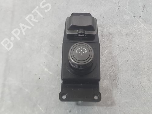 mirror-switch-ssangyong-tivoli-2015-39203832 main image