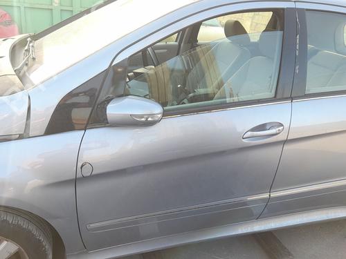 Used Left front door Left front door 37426980 37426980