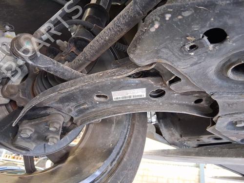 right-front-suspension-arm-mg-mg-zs-suv-azs1-2017-38439624 main image