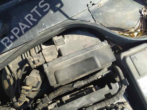 Used Air filter box RENAULT MEGANE II Estate (KM0/1_) [2003-2012]  25156539
