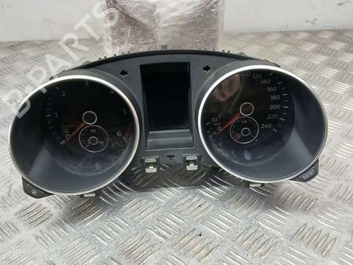 Used Instrument cluster VW GOLF VI (5K1) [2008-2014]  19266793
