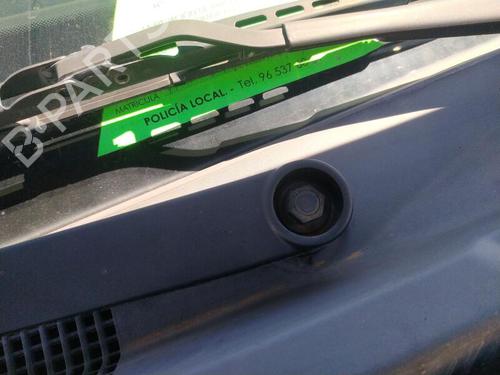 Used Front wiper motor KIA CEE'D Hatchback (ED) 1.4 CVVT (90 hp) 24677357