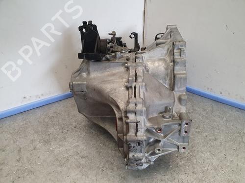 Gearbox TOYOTA AVENSIS Saloon (_T25_) 2.0 D-4D (ADT250_, ADT250R) | BP10548560M3 