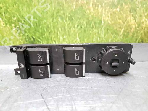 Used Left front window switch FORD FOCUS III [2010-2020]  1975351