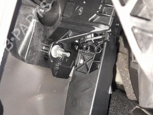 Pedal Pedal PEUGEOT 208 II (UB_, UP_, UW_, UJ_) 1.2 PureTech 100 (101 hp) 34157650 34157650