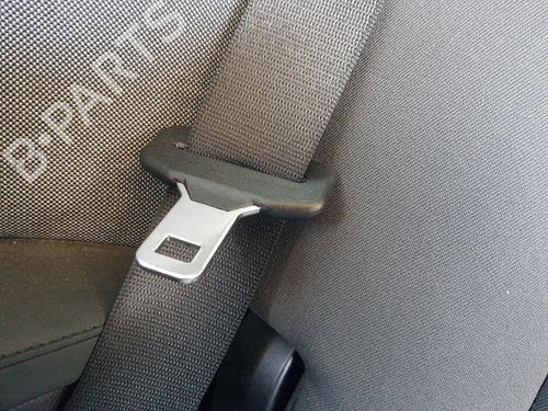 rear-right-seatbelt-bmw-i3-i01-2013-33428474 main image