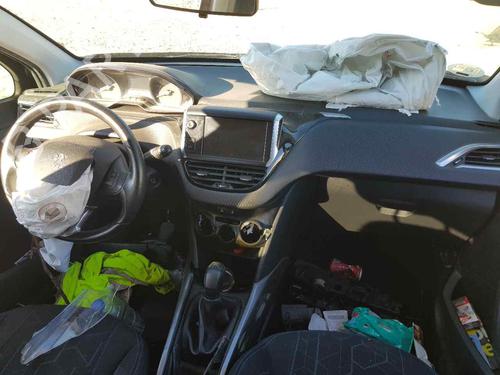 Fuse box PEUGEOT 2008 I (CU_) | BP31979719E1