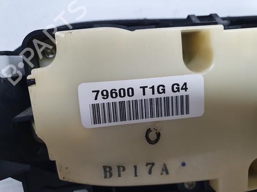 Climate control HONDA CR-V IV (RM_)  | BP13517515I5 