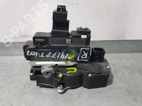 Used Rear left lock CHEVROLET CAPTIVA (C100, C140) 2.0 D 4WD (150 hp) 10389884
