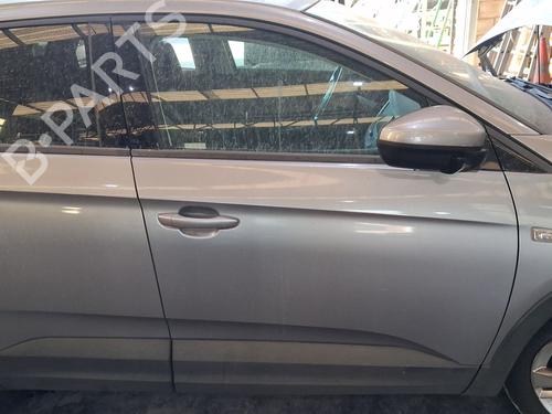 Used Right front door Right front door 38073455 38073455