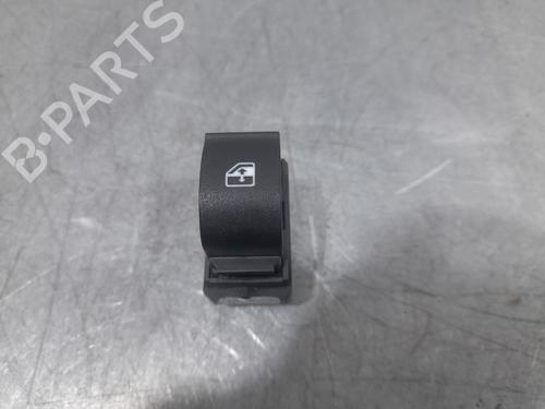 right-front-window-switch-fiat-tipo-hatchback-356_-357_-2016-32258753 main image