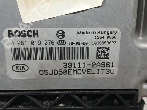 Engine control unit (ECU) KIA CEE'D (JD) 1.6 CRDi 110 | BP31831580M57