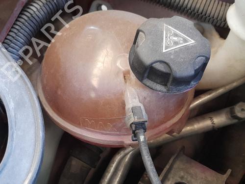 Used Expansion tank Expansion tank 37217946 37217946