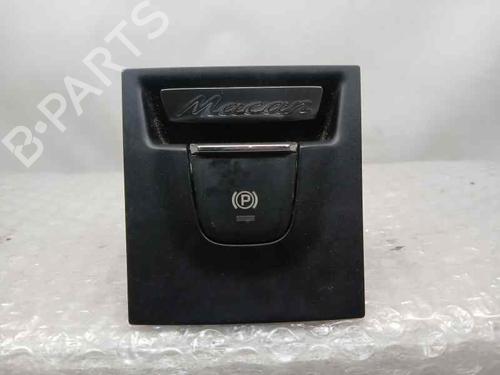 hand-brake-porsche-macan-95b-2014-24672836 main image