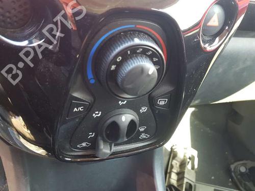 Used Climate control TOYOTA AYGO (_B4_) [2014-2025]  17453646