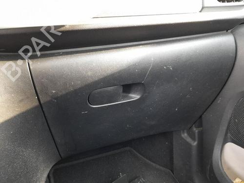 Used Glove box CITROËN C3 III (SX) 1.2 VTi 82 (82 hp) 28296859
