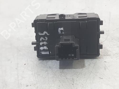 Switch DACIA SANDERO II TCe 90 (B8M1, B8MA, B8AC) | BP36754977I30 - Image 3