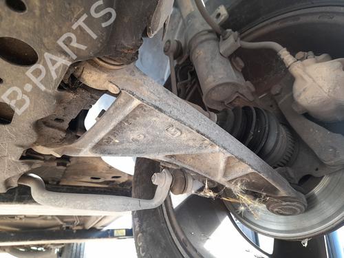 Venstre fortil bærearm RENAULT SCÉNIC I MPV (JA0/1_, FA0_) 1.9 dCi RX4 (102 hp) 31114806