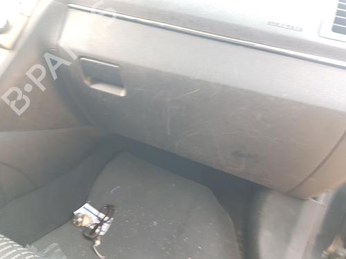 Used Glove box TOYOTA AVENSIS Estate (_T27_) 2.0 D-4D (ADT270_, ADT270R) (126 hp) 24662717
