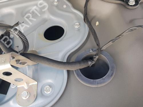 Used Front right window mechanism Front right window mechanism NISSAN QASHQAI I (J10, NJ10) 2.0 dCi All-wheel Drive (150 hp) 33989163 33989163