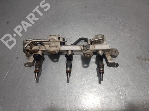 Used Injection rail DACIA SANDERO [2008-2025]  8418176