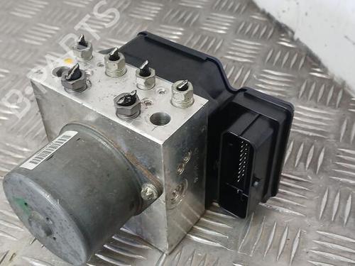 Used ABS pump FORD MONDEO IV (BA7) [2007-2015]  17333538