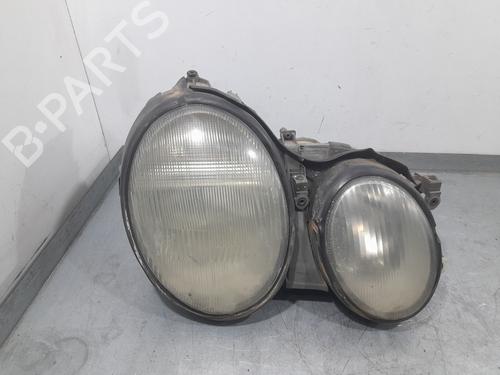 Used Right headlight Right headlight MERCEDES-BENZ CLK (C208) CLK 200 Kompressor (208.345) (192 hp) 32783384 32783384