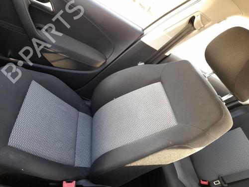 Used Right front seat VW POLO V (6R1, 6C1) 1.2 TDI (75 hp) 28320732